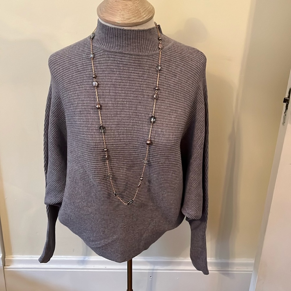 Super nice gray dolman sleeve gray sweater by Philosophy